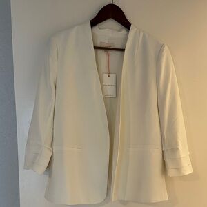 Skies Are Blue Women's Cream Blazer